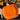 Oranssit kurpitsan muotoiset paperilautaset Halloween-juhlapöydän kattaukseen.